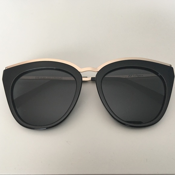 Le Specs Cat eyed sunglasses - black and gold - Picture 6 of 6